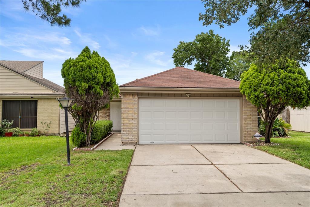 Primary Photo - 11122 High Star Dr