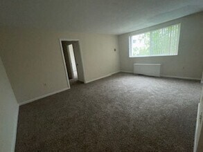 Interior Photo - Summit Hills