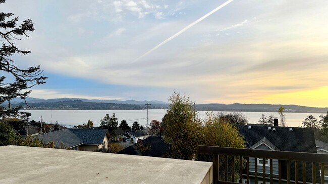 Foto del edificio - 436 Chinook St, Astoria, OR 97103