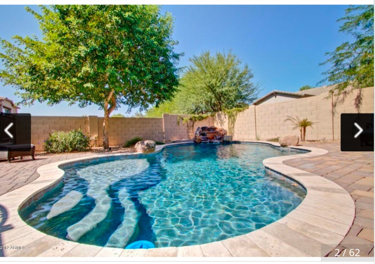 Foto del edificio - Absolutely Beautiful and spacious home. Availability now!