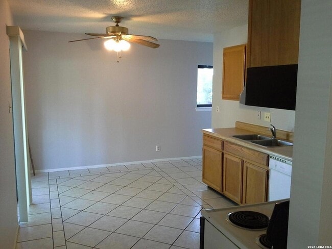 Building Photo - 8448 Dixon Ridge Dr