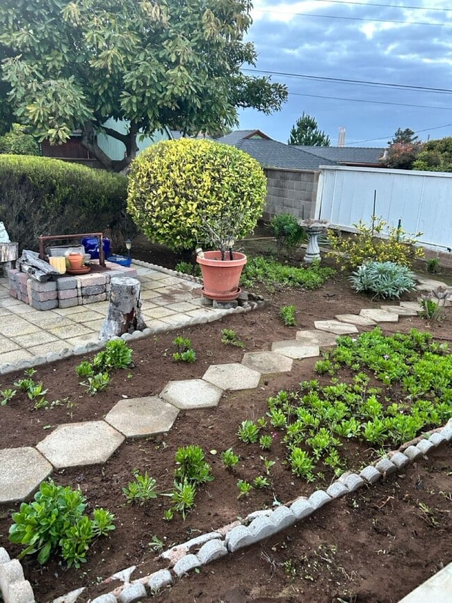 Building Photo - Charming Morro Bay Heights Home with Ocean Views