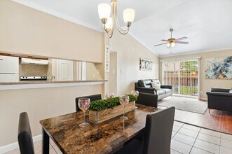 Building Photo - 12707 Bellaire Blvd