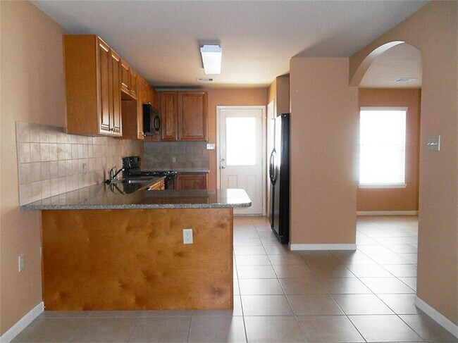 Building Photo - 10058 Emnora Ln