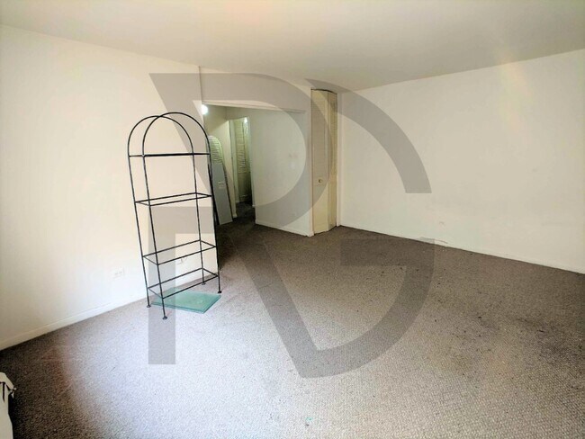Foto del edificio - Large Convertible Studio