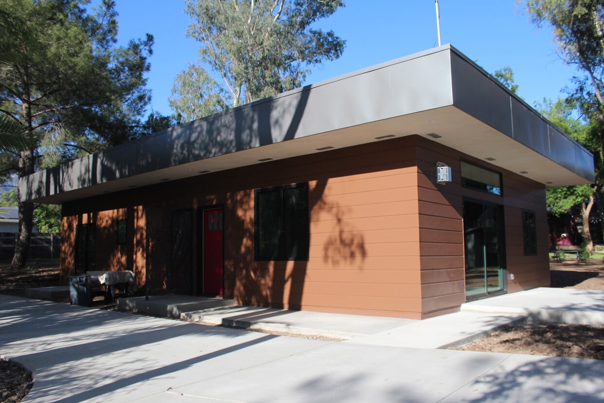 Primary Photo - 1220 Rancho Dr