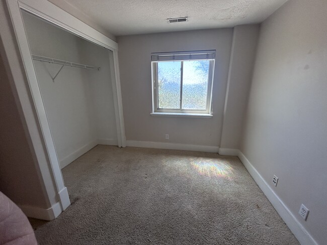 Building Photo - 2287 W New Harvest Ln