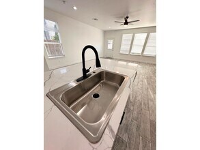 Building Photo - 7710 Darnay Dr