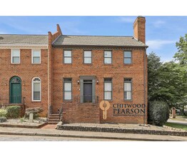 Building Photo - 165 Habersham Pl