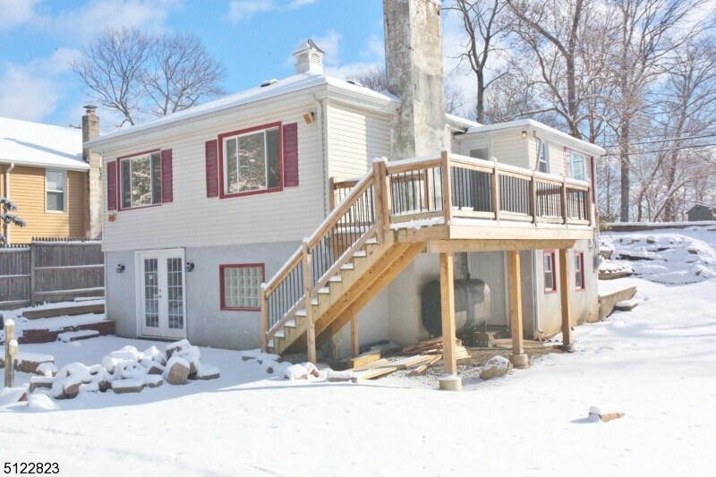 Primary Photo - 102 Dupont Ave