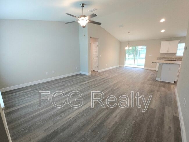 Foto del edificio - 8140 N Elkcam Blvd