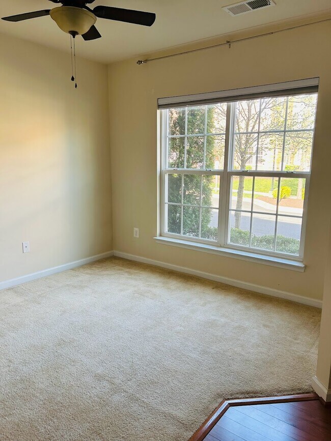 15353 Rosemont Manor Dr, Haymarket, VA 20169 Townhome Rentals in