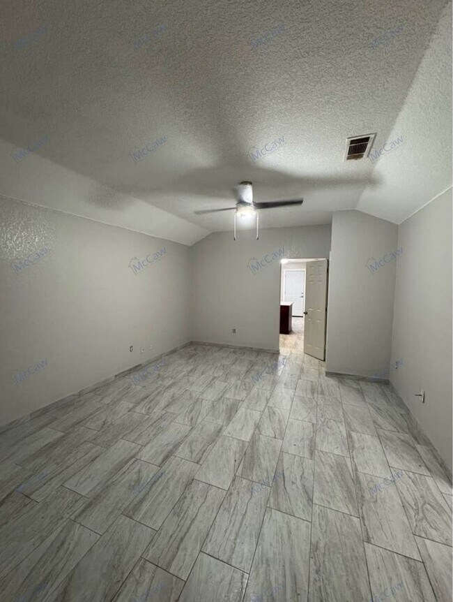 Building Photo - 5304 Carol Ave