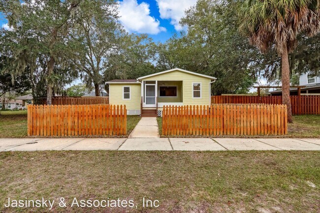 Building Photo - 2 br, 1 bath House - 311 S. 11th St