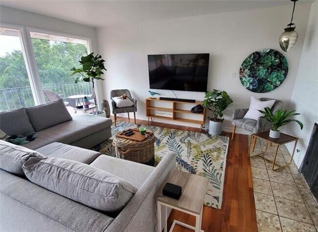 Foto del edificio - Rare multi-generational home