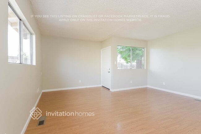 Building Photo - 1529 Sandy Ct