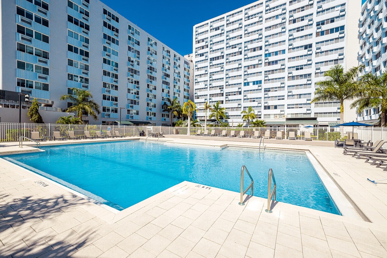 The Wayland by Common Apartments in Saint Petersburg, FL