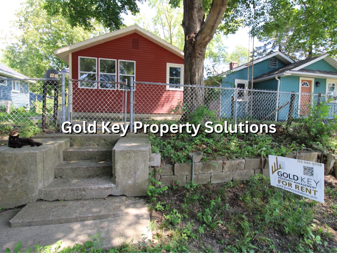 Foto principal - Cute 2 BR 1 BA House in Muncie with Fenced...