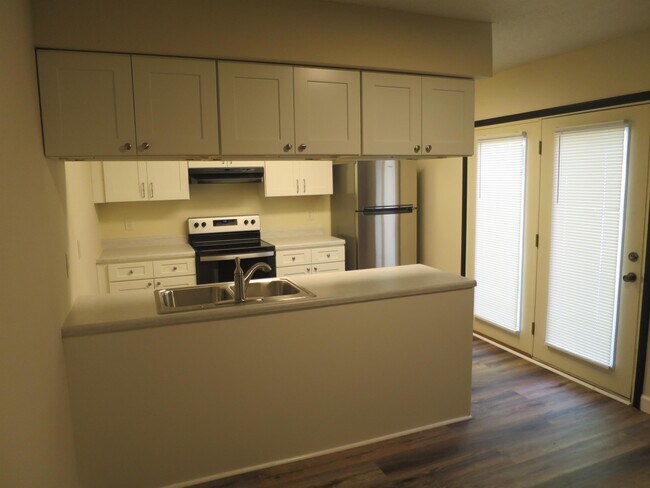 Building Photo - 9004 Creekside Ln NW