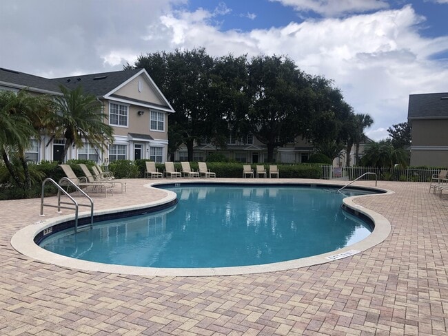 Building Photo - 105 Turpial Way