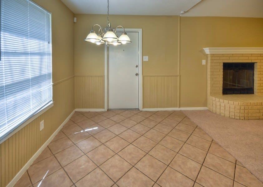 Primary Photo - 1514 Rockbrook St