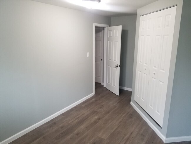 Bedroom - 6903 Woodstream Turn