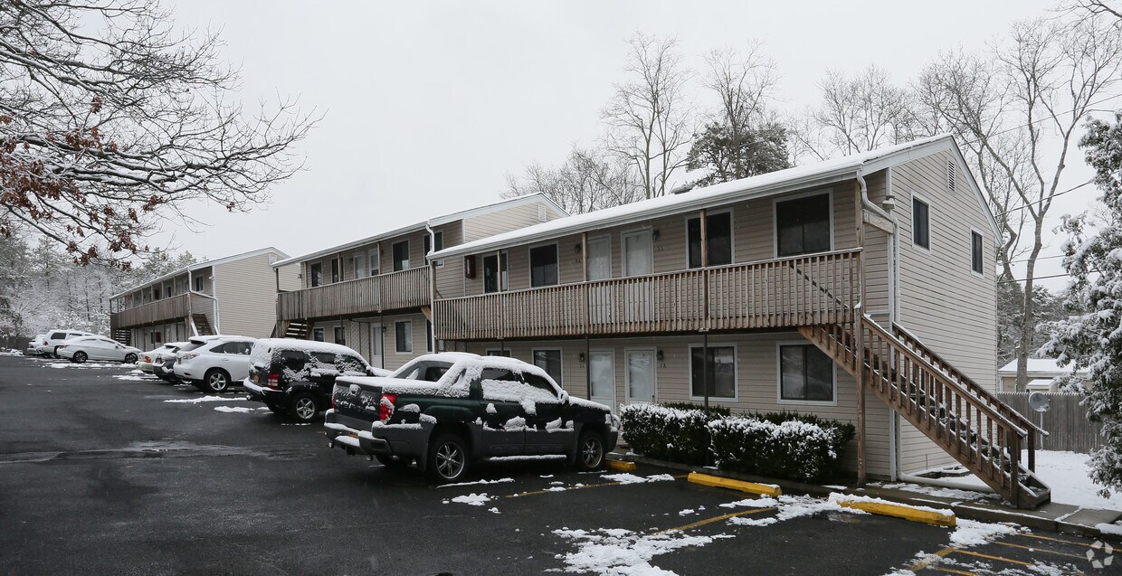 Tiana Pines Garden Apartments Apartments in Hampton Bays, NY