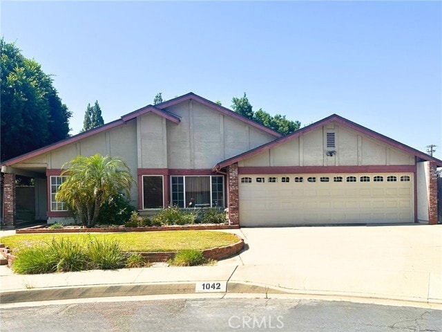 Primary Photo - 1042 Bassett Ct