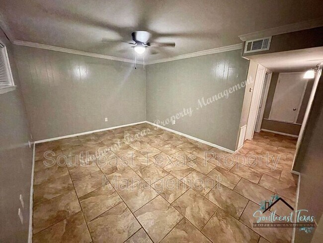 Foto del edificio - 2160 Merriman St