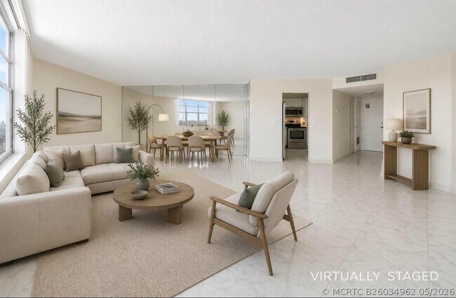 Foto del edificio - 2750 NE 183rd St
