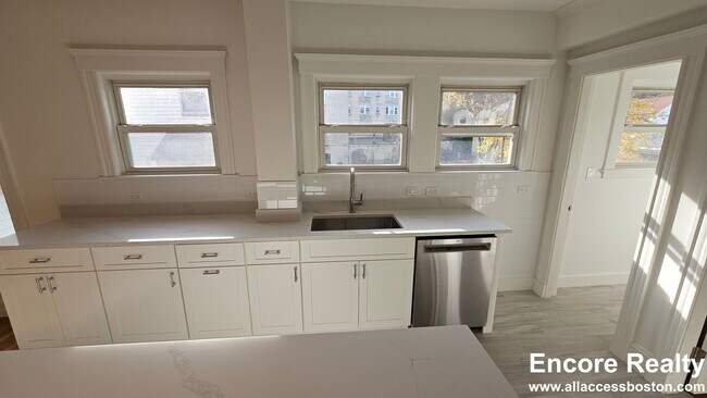 Foto del edificio - 16 Gerald Rd