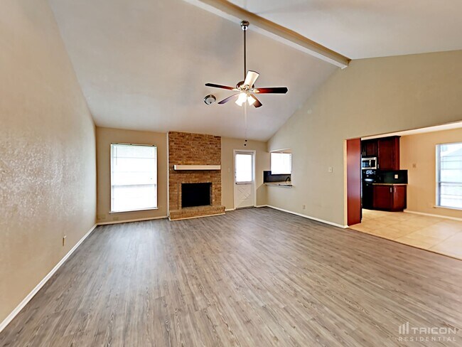 Foto del edificio - 14211 Cradlewood St