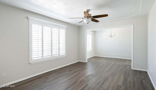 Building Photo - 9317 McCabe Dr