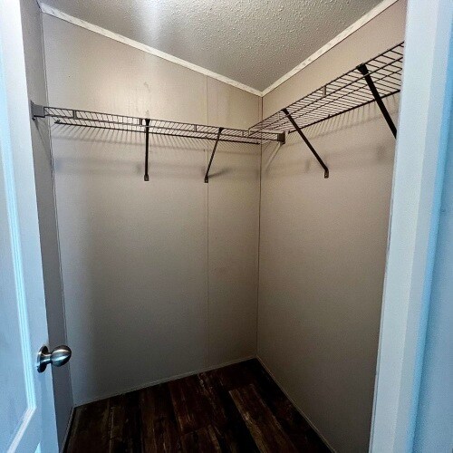 Building Photo - 204 Sparrow Dr