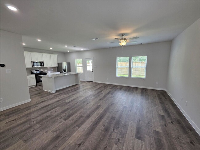 Building Photo - 7878 Alset Dr