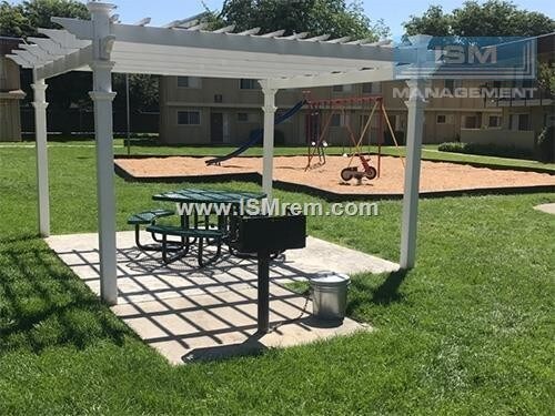 Building Photo - 1625 Rosemarie Ln