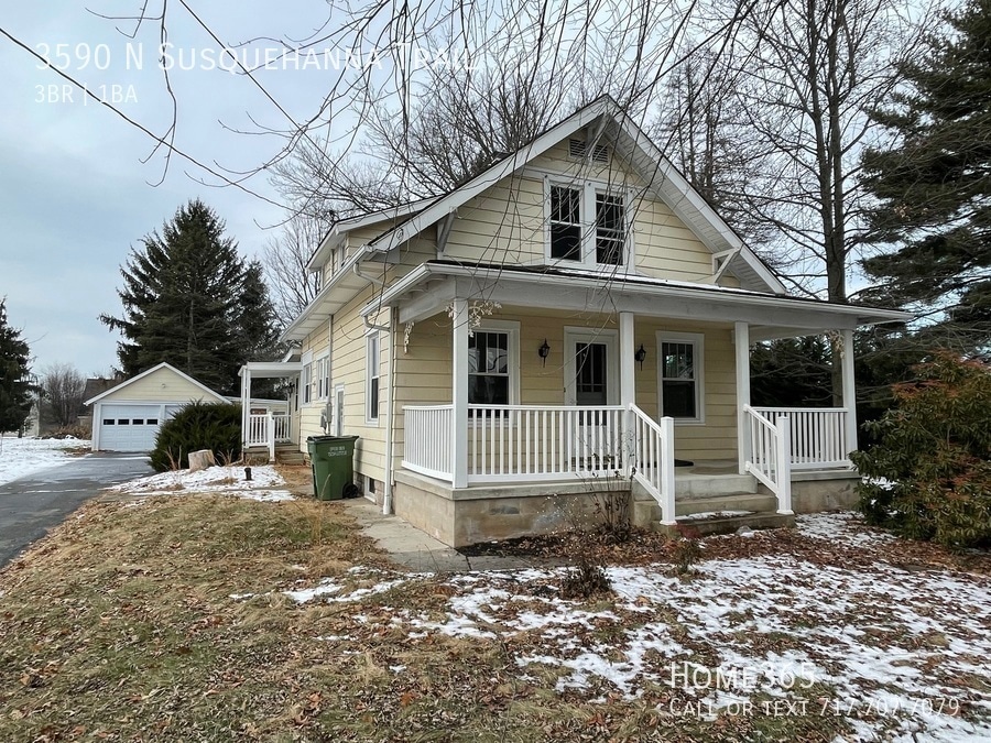 Primary Photo - Charming 3 Bedroom, 1 Bath Home in North York