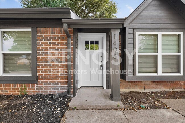 Building Photo - 1408 Seely St