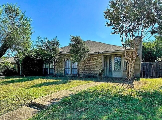 Building Photo - 11903 Garden Terrace Dr