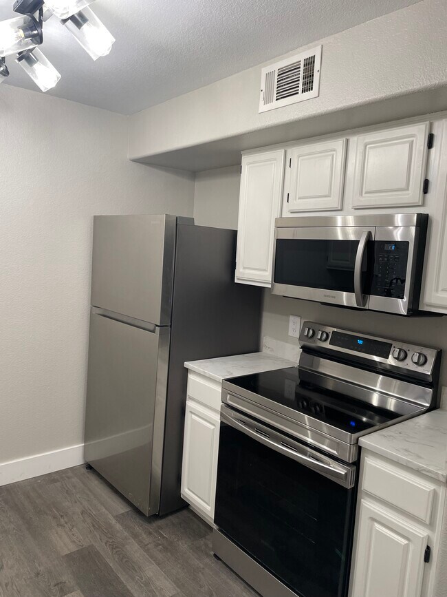 555 E Silverado Ranch Blvd Unit 1118, Las Vegas, NV 89183 Condo for