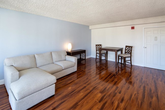 Foto del edificio - 419 Atkinson Dr