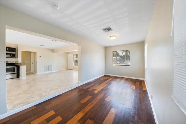 Photo - Adams Street House