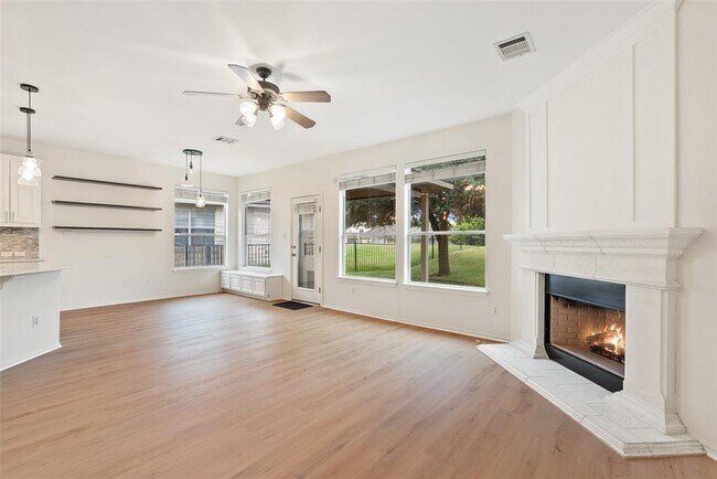 Building Photo - 65 White Magnolia Cir