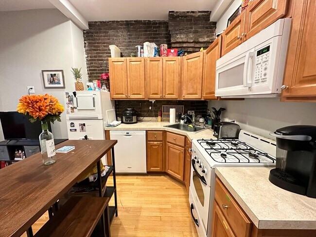 Foto del edificio - 209 Endicott St
