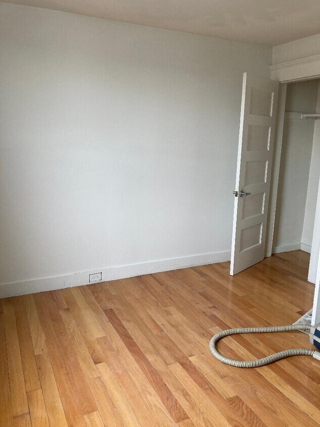 Foto del edificio - 498 Chestnut St