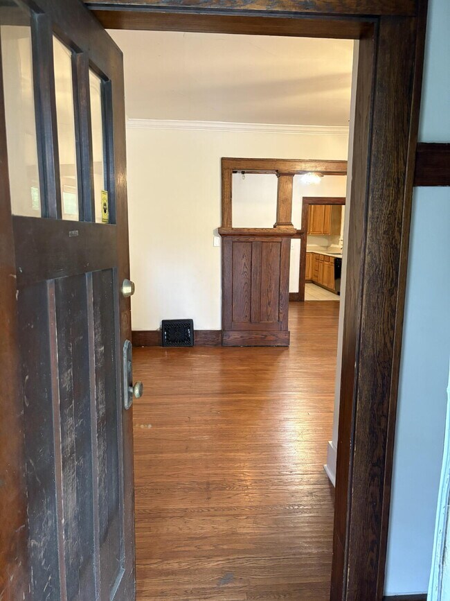 Foto del edificio - 4 Bed House Available!