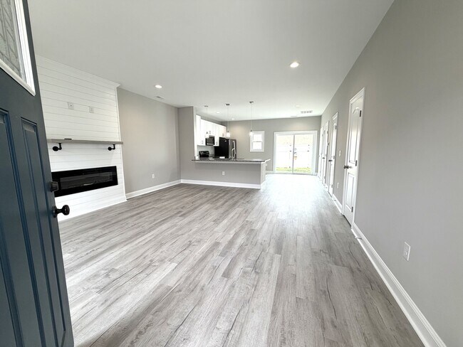 Foto del edificio - 1 Melissa Ln