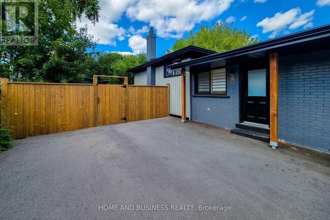 Building Photo - 622 Braemore Rd