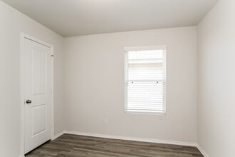 Building Photo - 8719 J C Oaks Cir