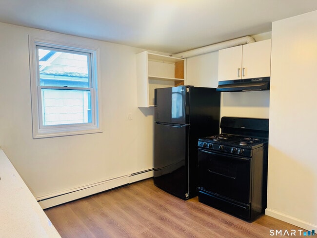 Foto del edificio - 470 Wood Ave